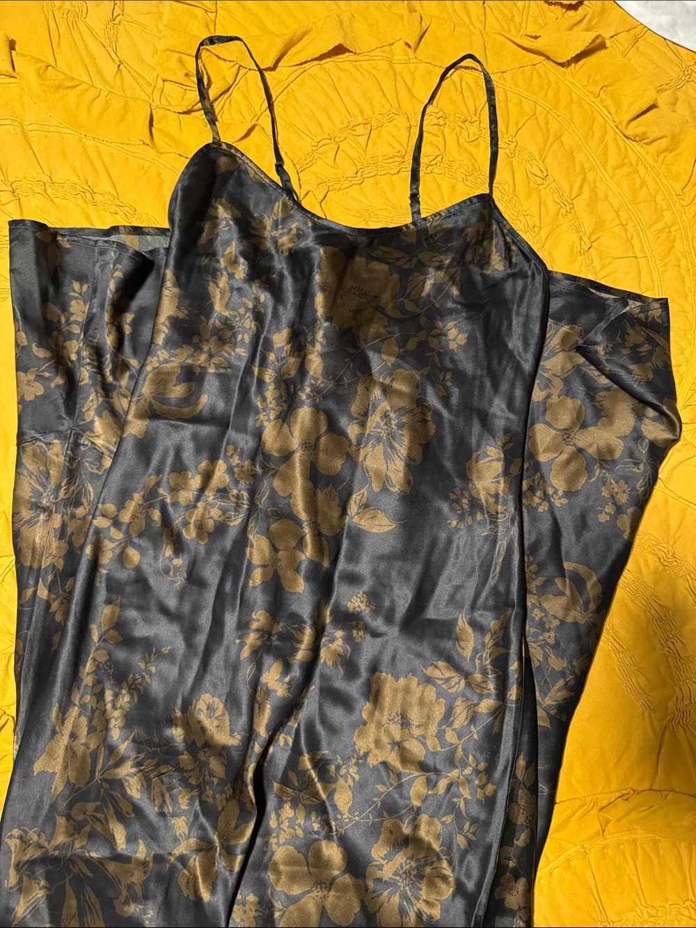 Reformation slip dress - Picture 2 of 3